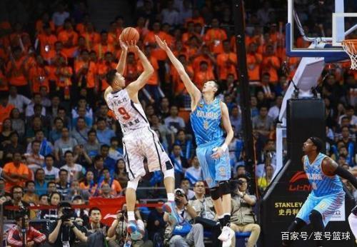 而拜仁则兼 而拜仁则兼