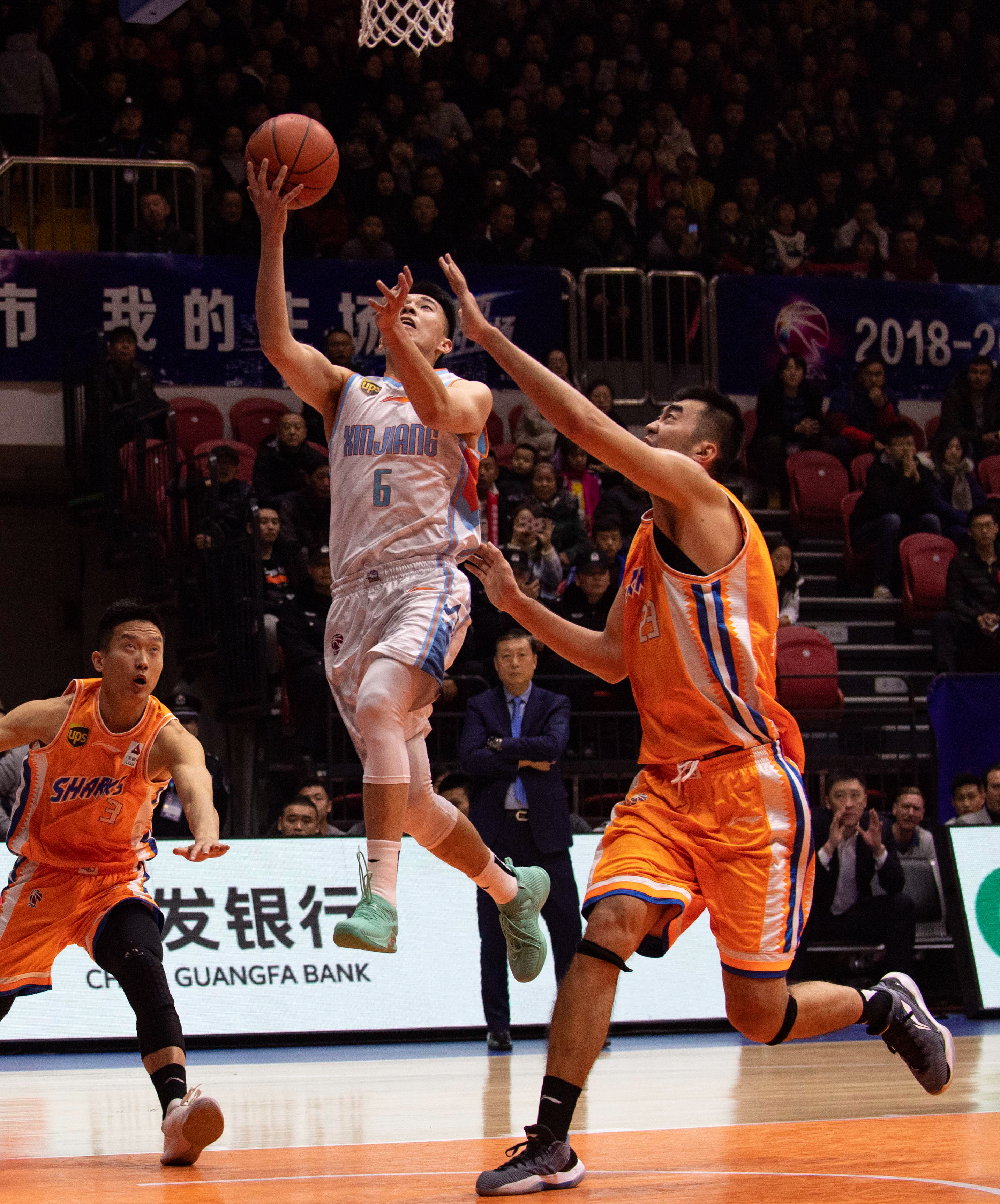 无疑更加艰 无疑更加艰